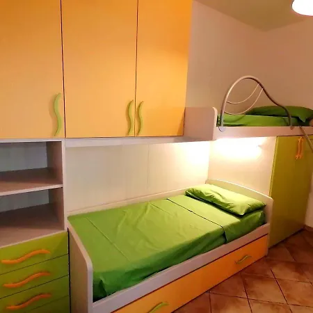 Vacanze Vista Mare Tatil Evi *