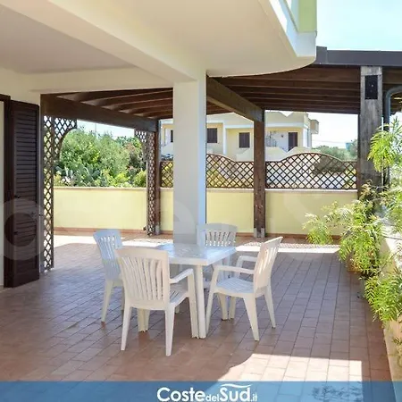 Vacanze Vista Mare Holiday home Torre Pali